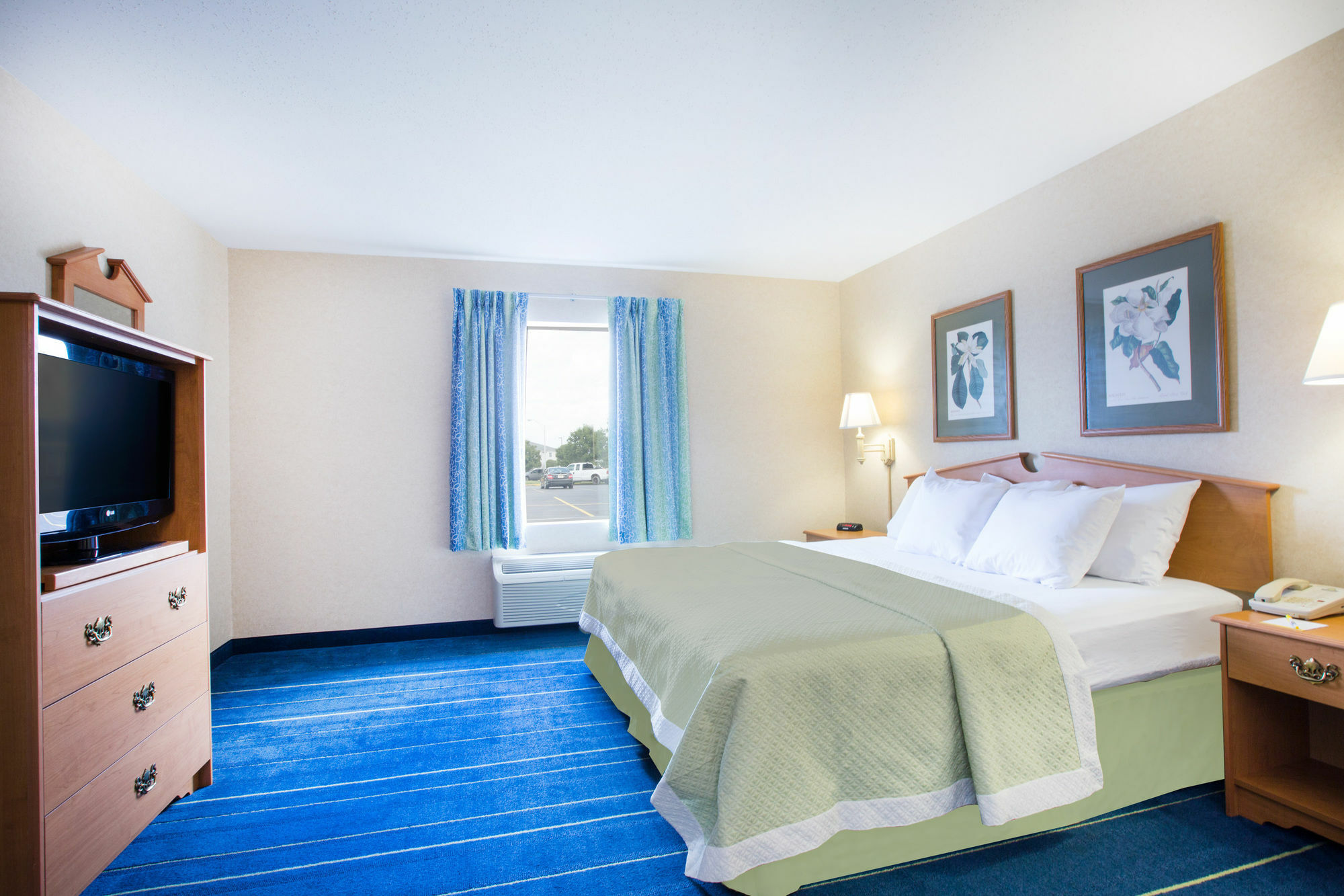 Days Inn & Suites By Wyndham Bridgeport - Clarksburg Buitenkant foto